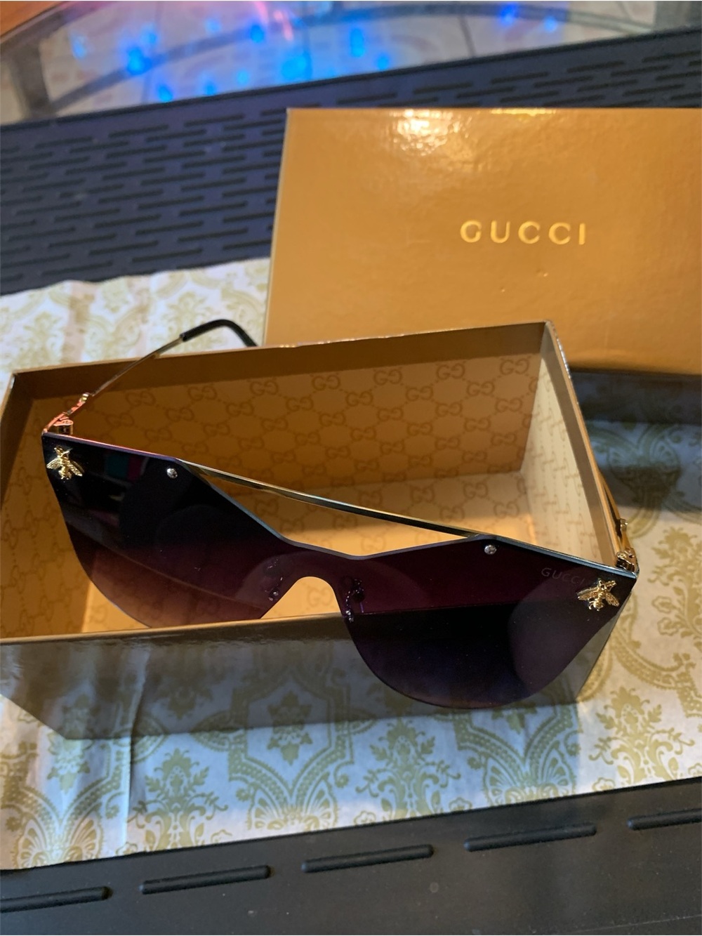 Gucci Women's Dark Purple Shield Sunglasses with Gold Bee Detail - Picture 10 of 12
